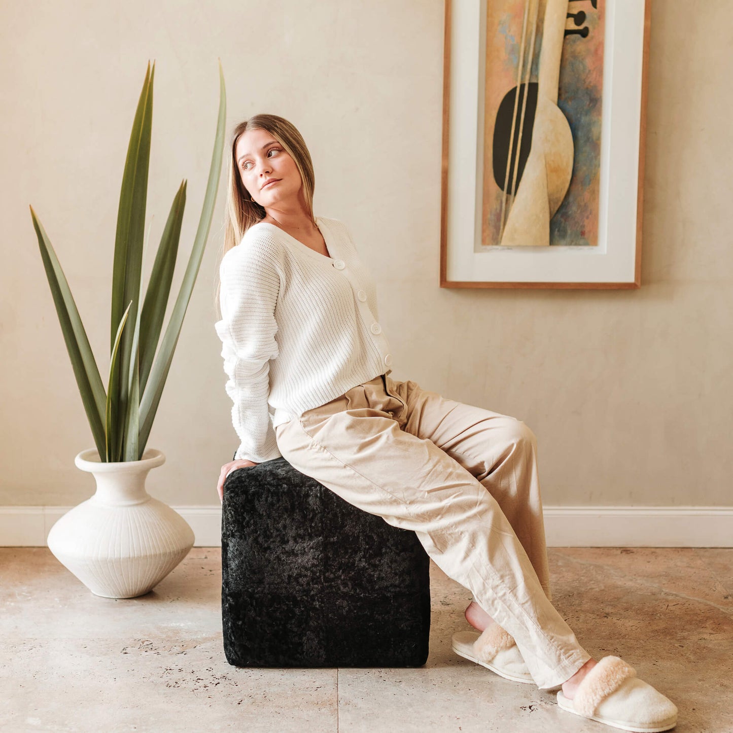 Shorn Sheepskin Pouf – Full Design