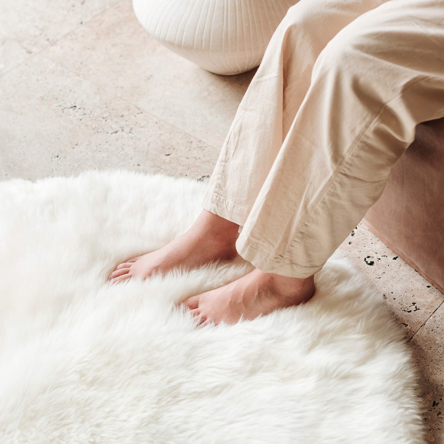 Long Hair Sheepskin Rug With Backing 35″ Ø