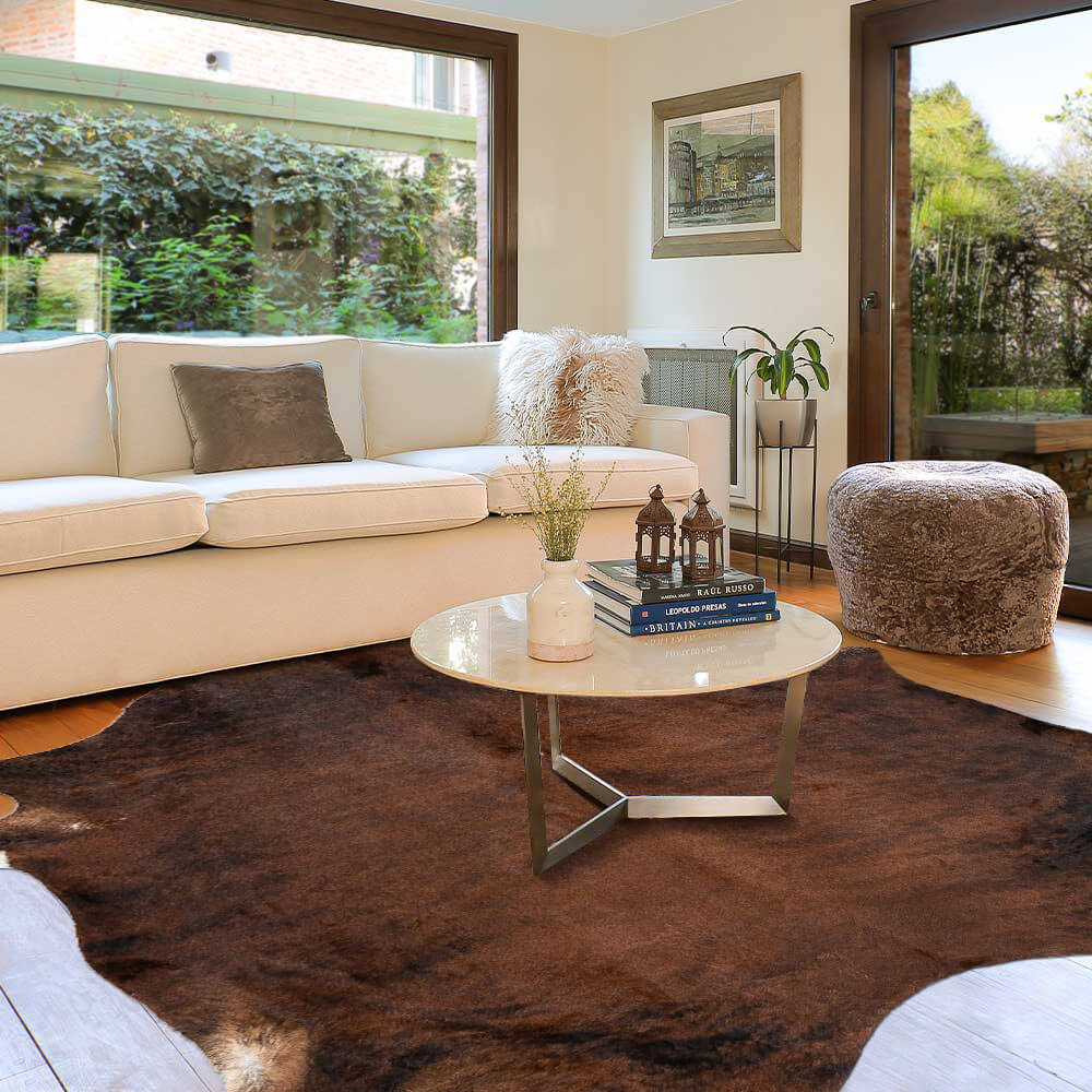 Medium Brindle Cowhide Rug – 7´ x 7´