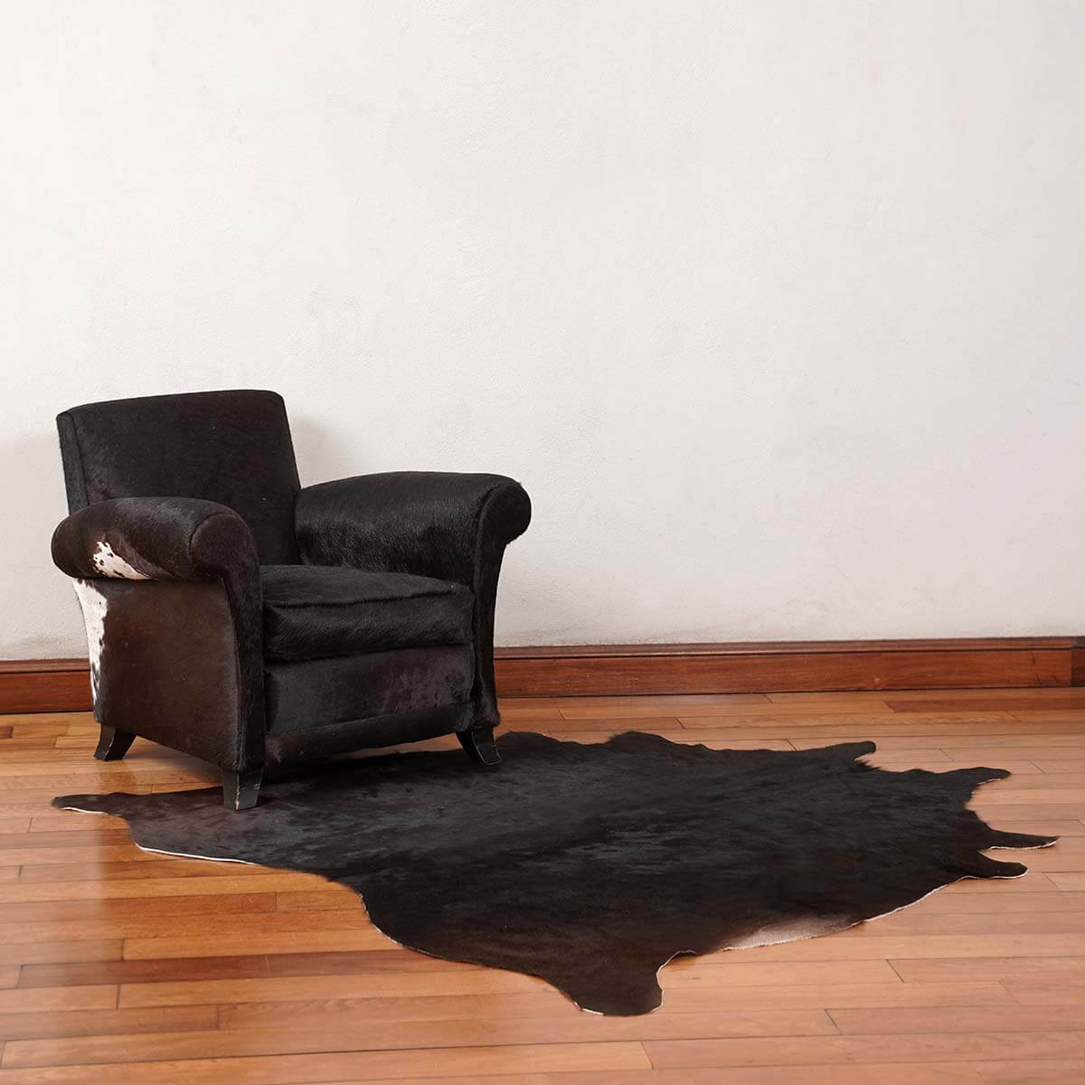 Black Cowhide Rug – 5' x 5'